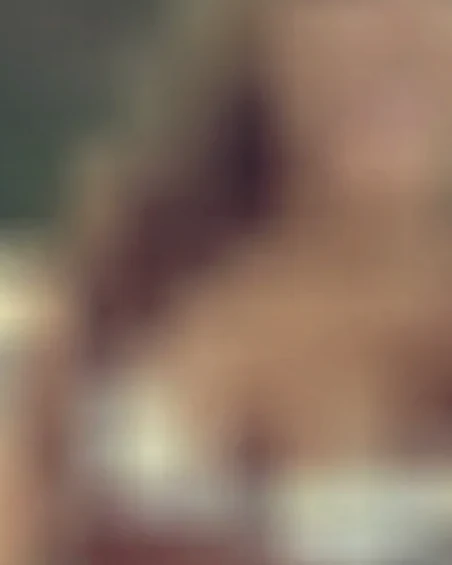 Senta, 23 Jahre — lesbisch sex in Nippes