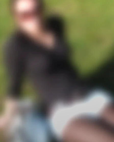 Lia, 22 Jahre — lesbisch sex in Treptow