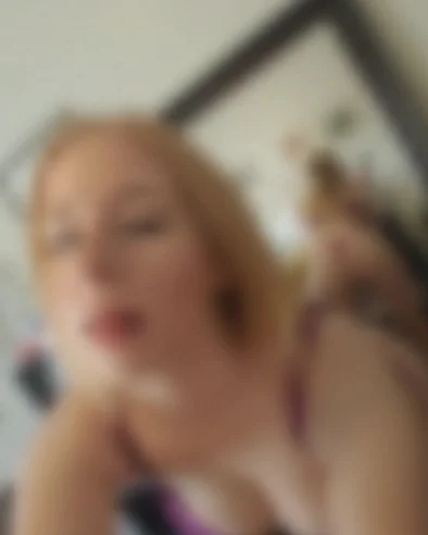 Leni, 19 Jahre — lesbisch sex in Schwerin